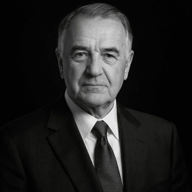 Miljan Miljanić (04.05.1930 - 13.01.2012)
